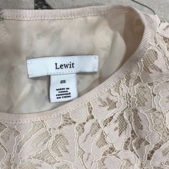 Lewit Lace Tank Top - Picture 7 of 8